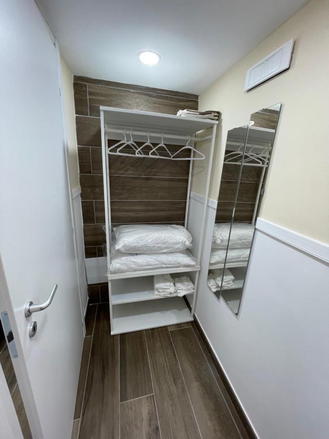 Fuorigrotta Bed & Breakfast *